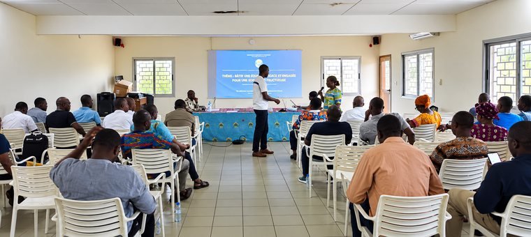 Réunion pédagogique de rentrée, le 3 septembre 2026 : l'équipe se réunit autour du thème « Bâtir une équipe efficace et engagée pour une année fructueuse ».
